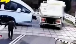 最新悬浮车爆料新闻报道,揭秘未来出行新趋势